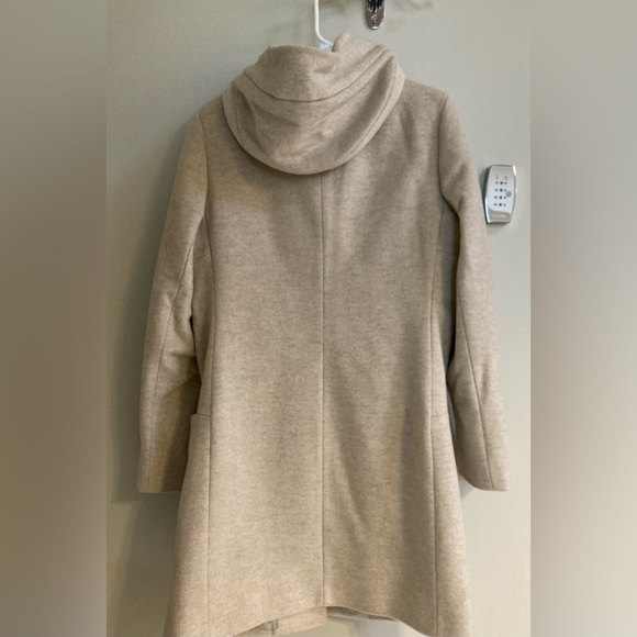 Aritzia Babaton Pearce Wool Coat - Picture 4 of 4